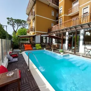 Maison Des Roses 3*, Cesenatico Italia