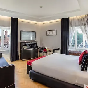 https://fortyseven.it-romehotels.com