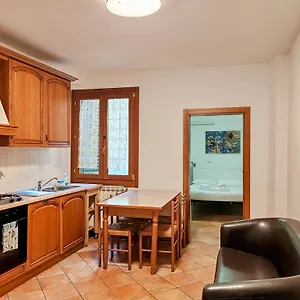 https://appartamenti-san-lorenzo.it-tuscanyhotel.com