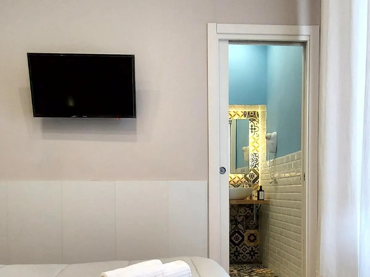 Bed and Breakfast Duomo View Napoli Italia
